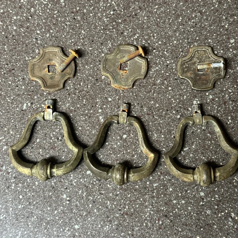 Set 3 VTG Antique Brass Drop Bail Drawer Pulls w Backplates 2.25
